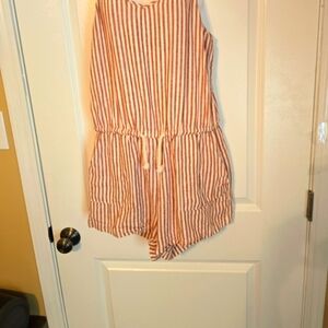 Altar'd State shorts romper Burnt Orange/cream medium